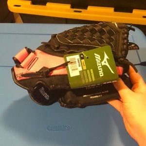 Girls Softball Glove 11”